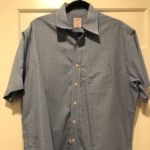 Men’s Brooks Brothers short sleeve button down